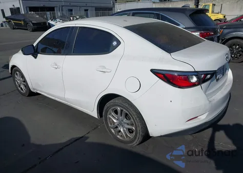 2016 Scion Ia z USA, uszkodzony, nr VIN 3MYDLBZV9GY127866